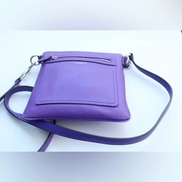 Coach Legacy cross body bag - Picture 11 of 13